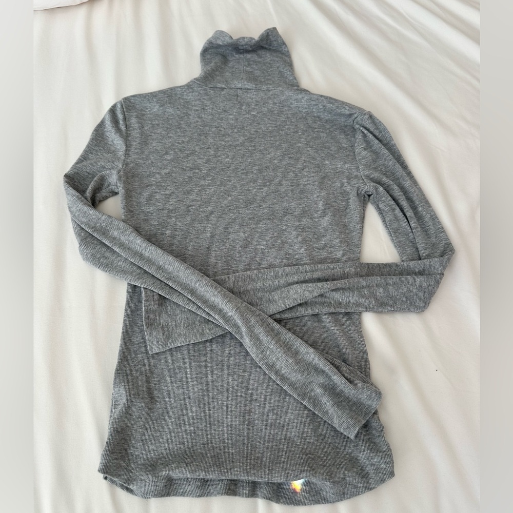 Sunday Best Freshman Turtleneck - Picture 10 of 11